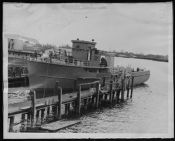 Barbour Boat Works, BYMS 38.  New Bern, NC.  (glass)